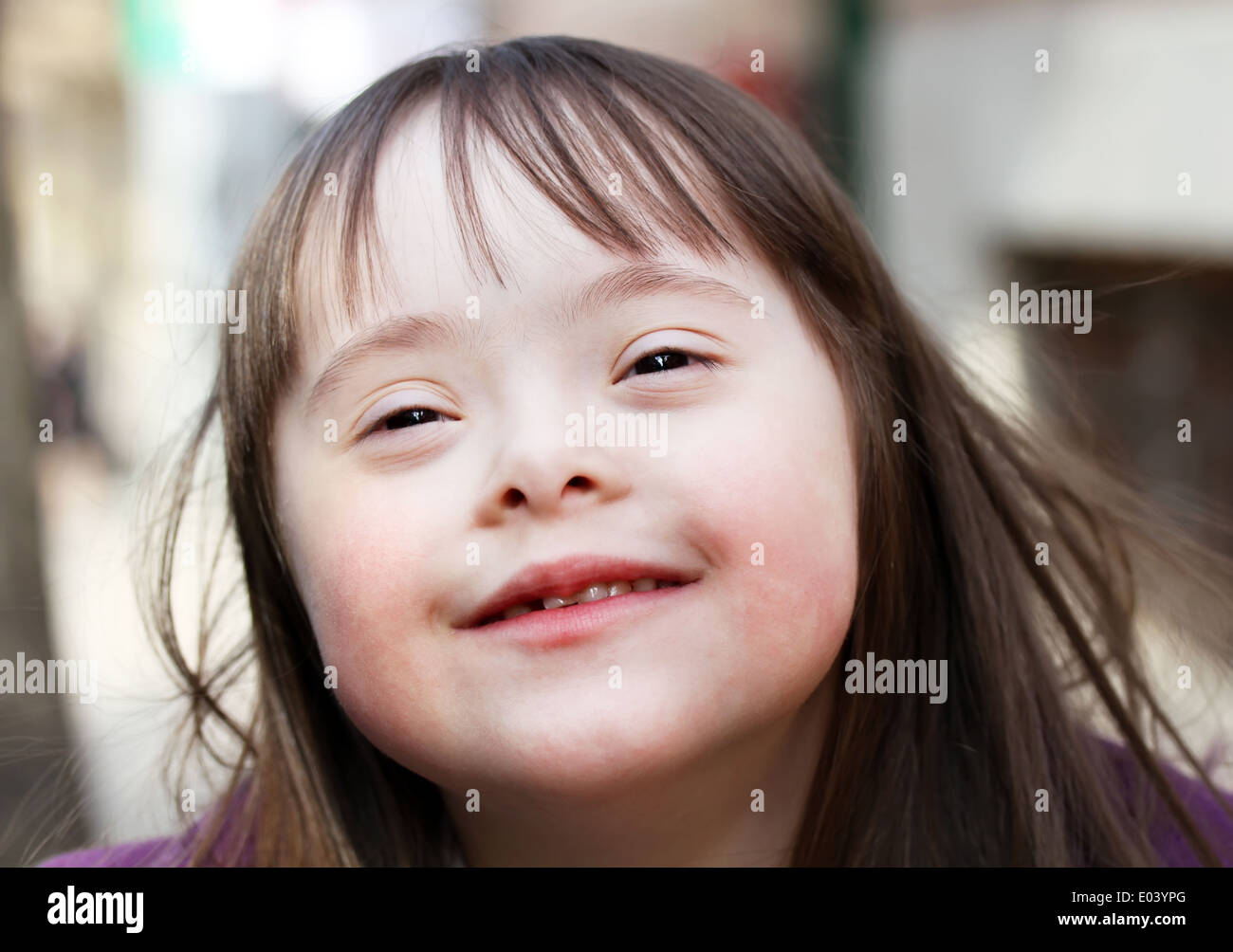 Portrait of beautiful young happy girl Stock Photo - Alamy