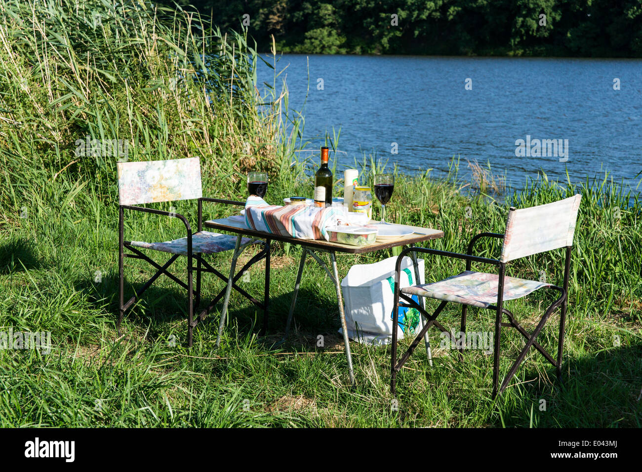 Picnic by the River Stock Photo Alamy