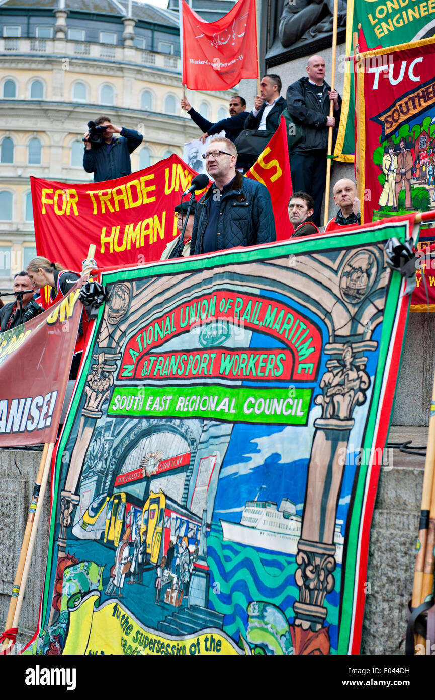 London, UK. 1 May 2014. A Mayday rally in London's Trafalgar Square at which the lives of Tony Benn, labour activist and politician, and Bob Crow, RMT General Secretary, were celebrated. Credit:  patrick nairne/Alamy Live News Stock Photo