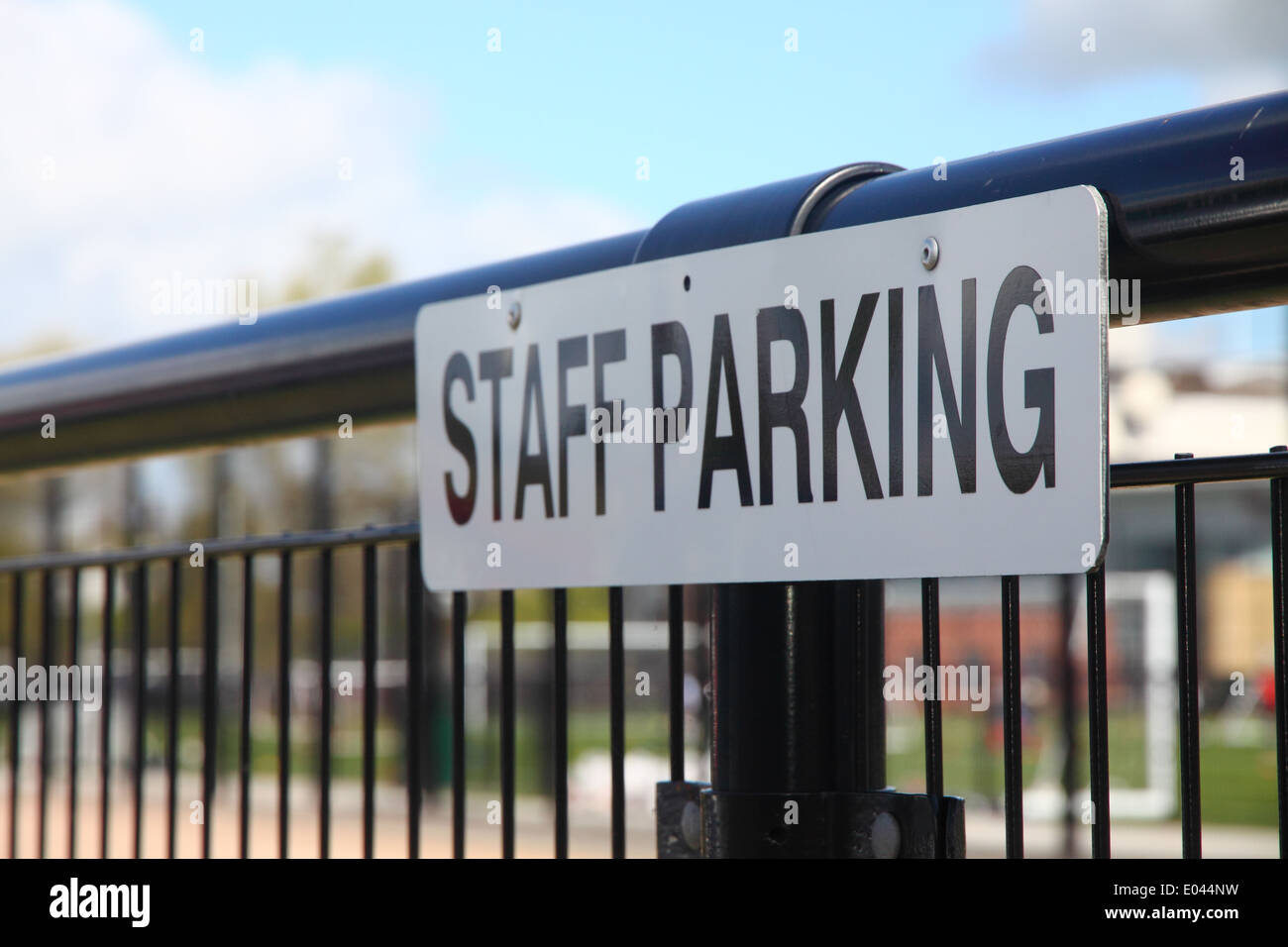 'Staff Parking' sign in car park Stock Photo