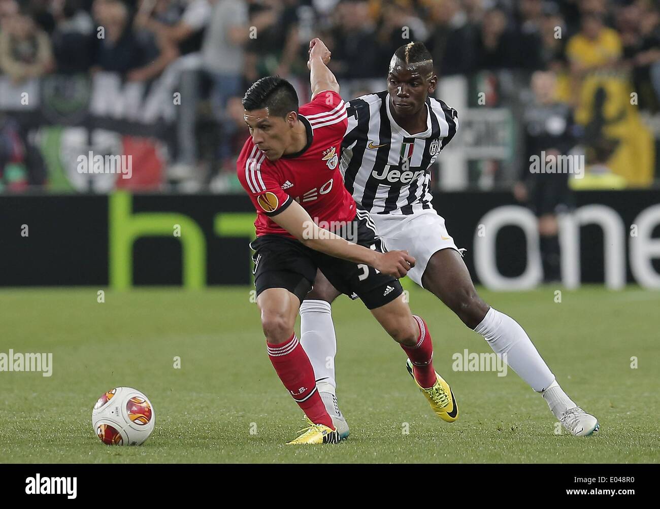 Turin, Italy. 01st May, 2014. UEFA Europa League Football. Semi-final 2nd leg. Juventus versus Benfica. Paul Pogba Juventus challenges Enzo Perez Benfica Credit:  Action Plus Sports/Alamy Live News Stock Photo