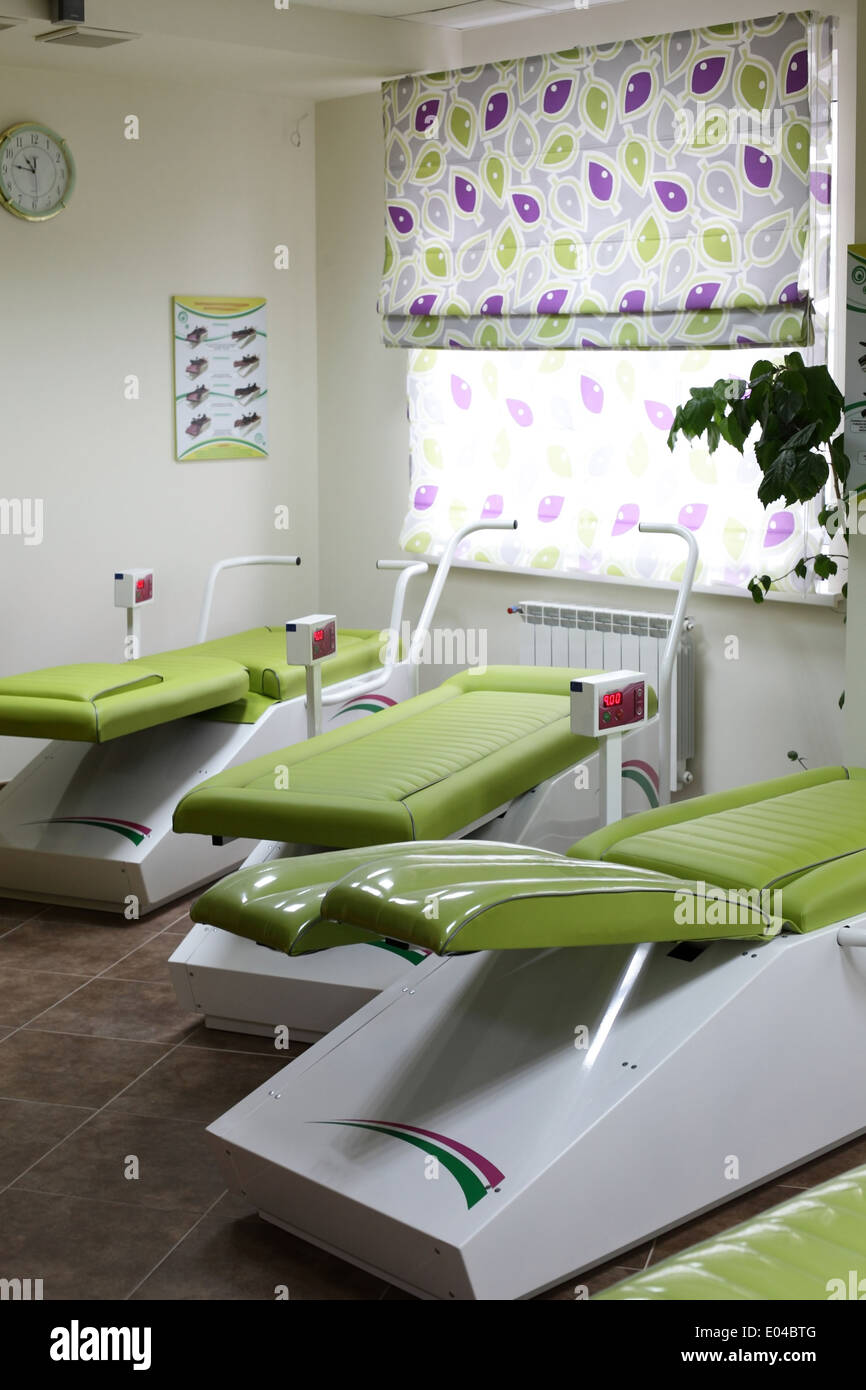 bright modern and luxury european spa room Stock Photo Alamy