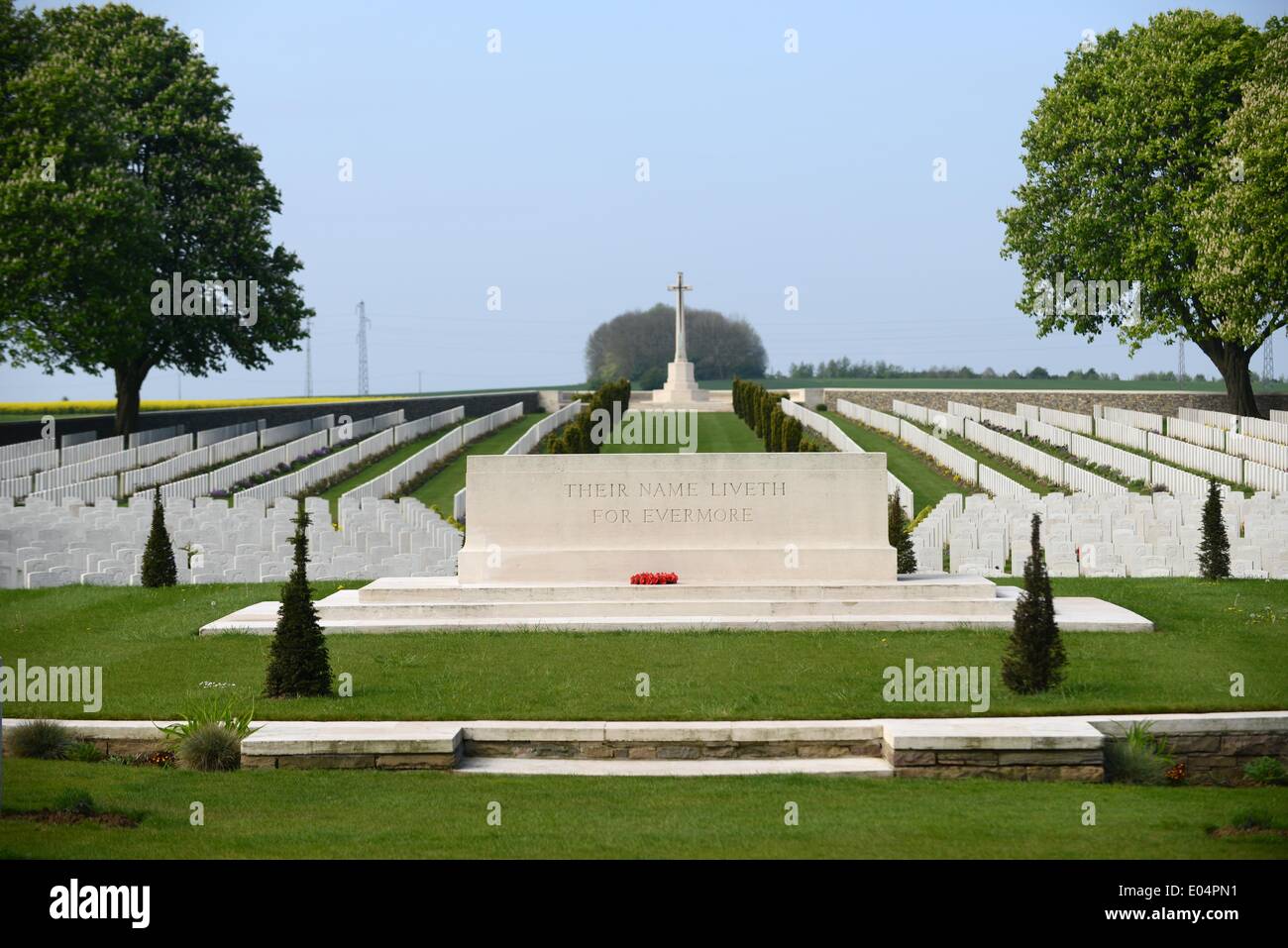 Souchez, France. 22nd Apr, 2014. The British Cabaret Rouge Cemetery in Souchez, France, 22 April 2014. It is one of the largest British WWI military cemeteries. Photo: Uwe Zucchi/dpa/Alamy Live News Stock Photo