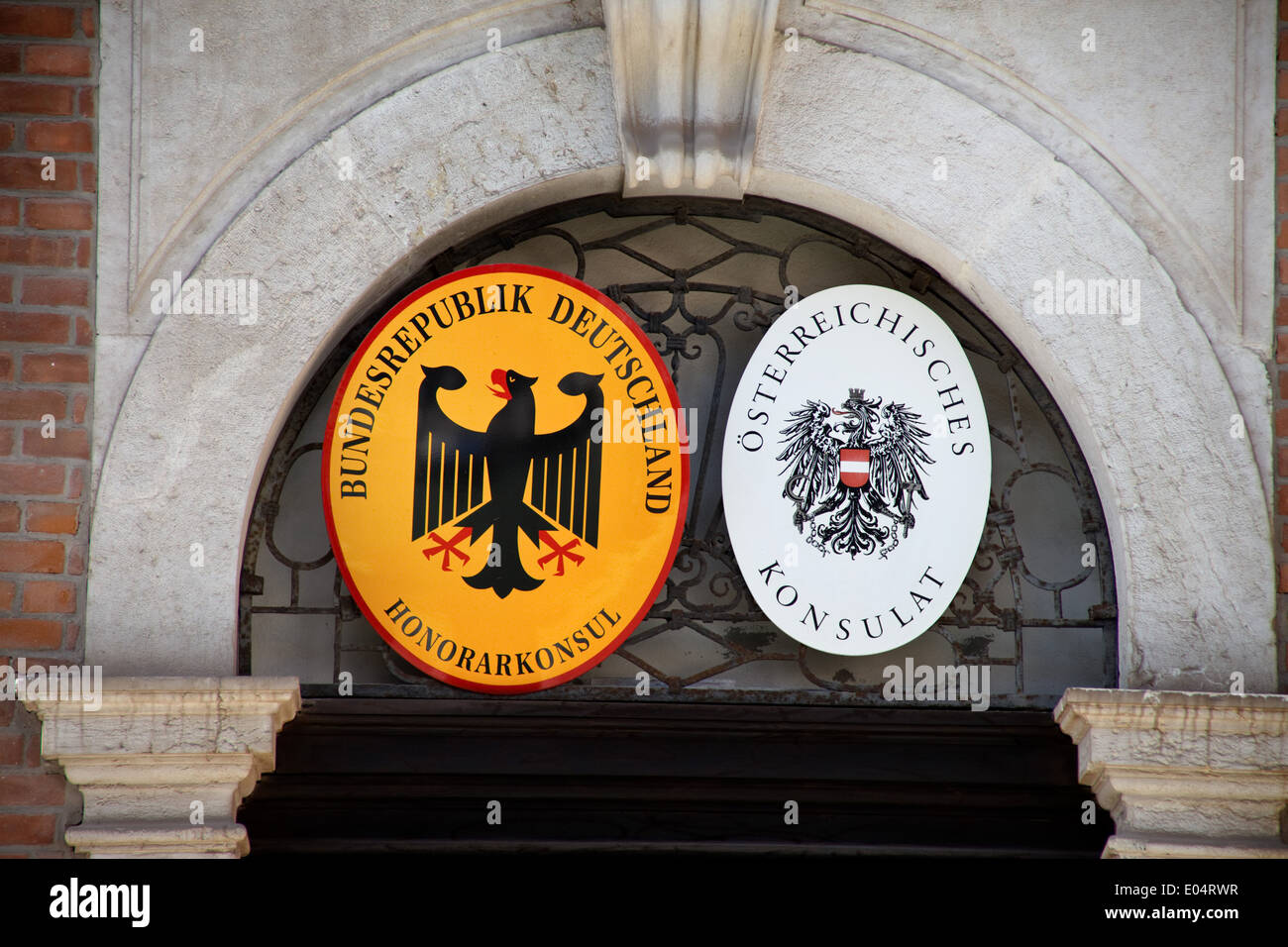 Signs At the entrance to the German and Austrian consulate, Schilder an dem Eingang zum Deutschen und Oesterreichischen Konsulat Stock Photo