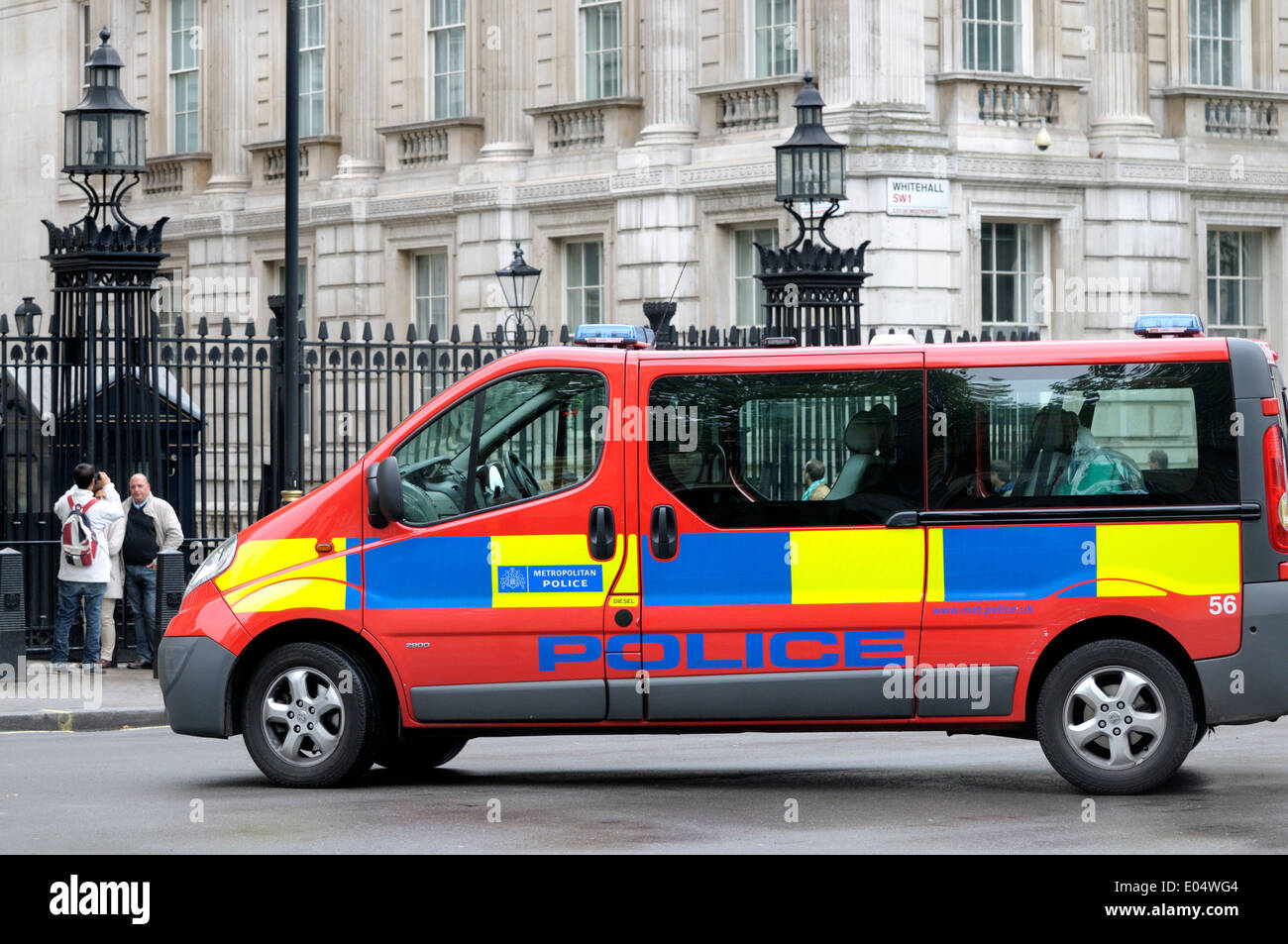 London, England, UK. Police van at the gates of Downing Street in Whitehall - Vauxhall Vivaro 2900 Stock Photo
