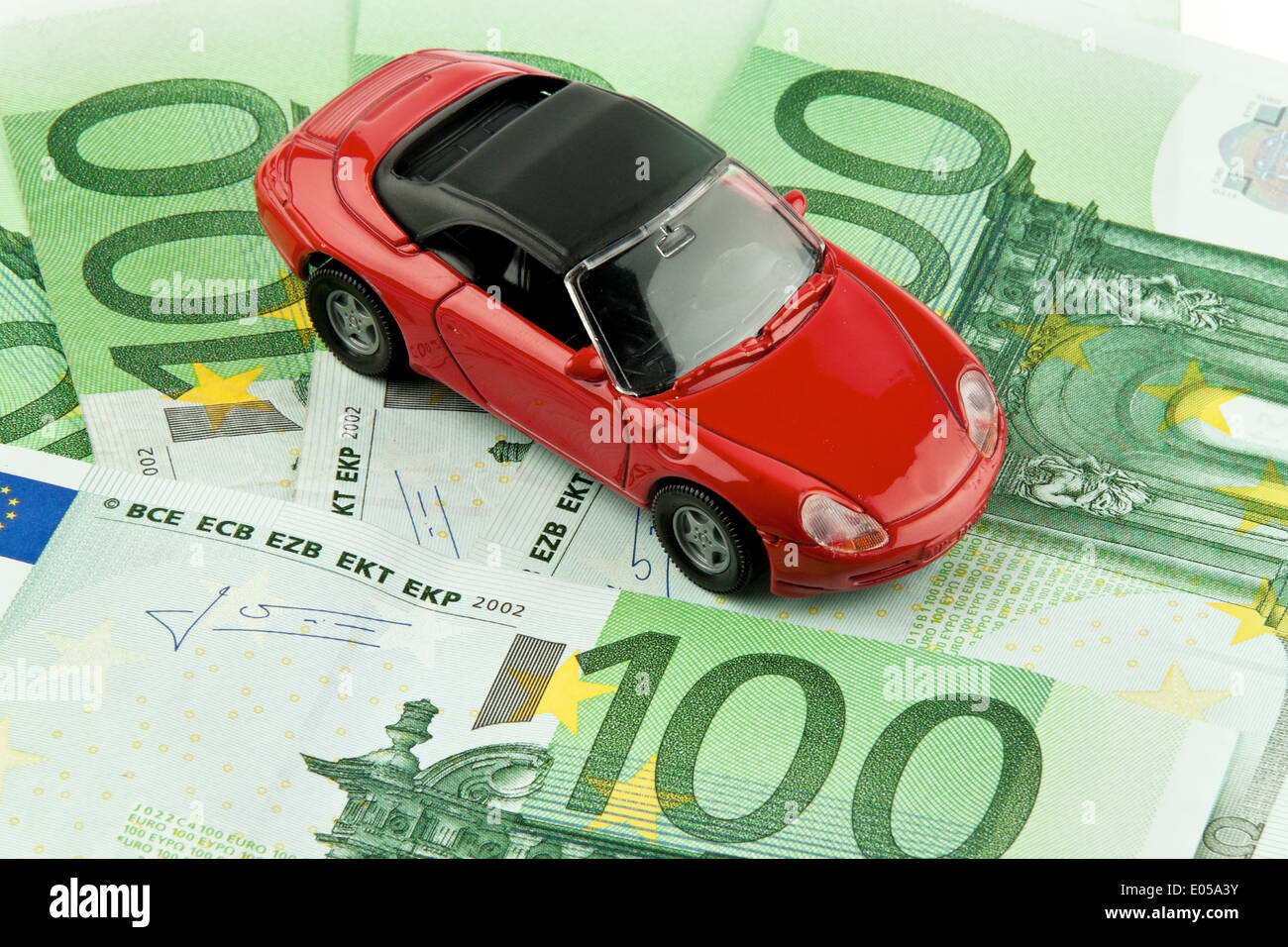 Car Euro of bank notes. Autocosts, financing, leasing., Auto Euro Geldscheine. Autokosten, Finanzierung, Leasing. Stock Photo