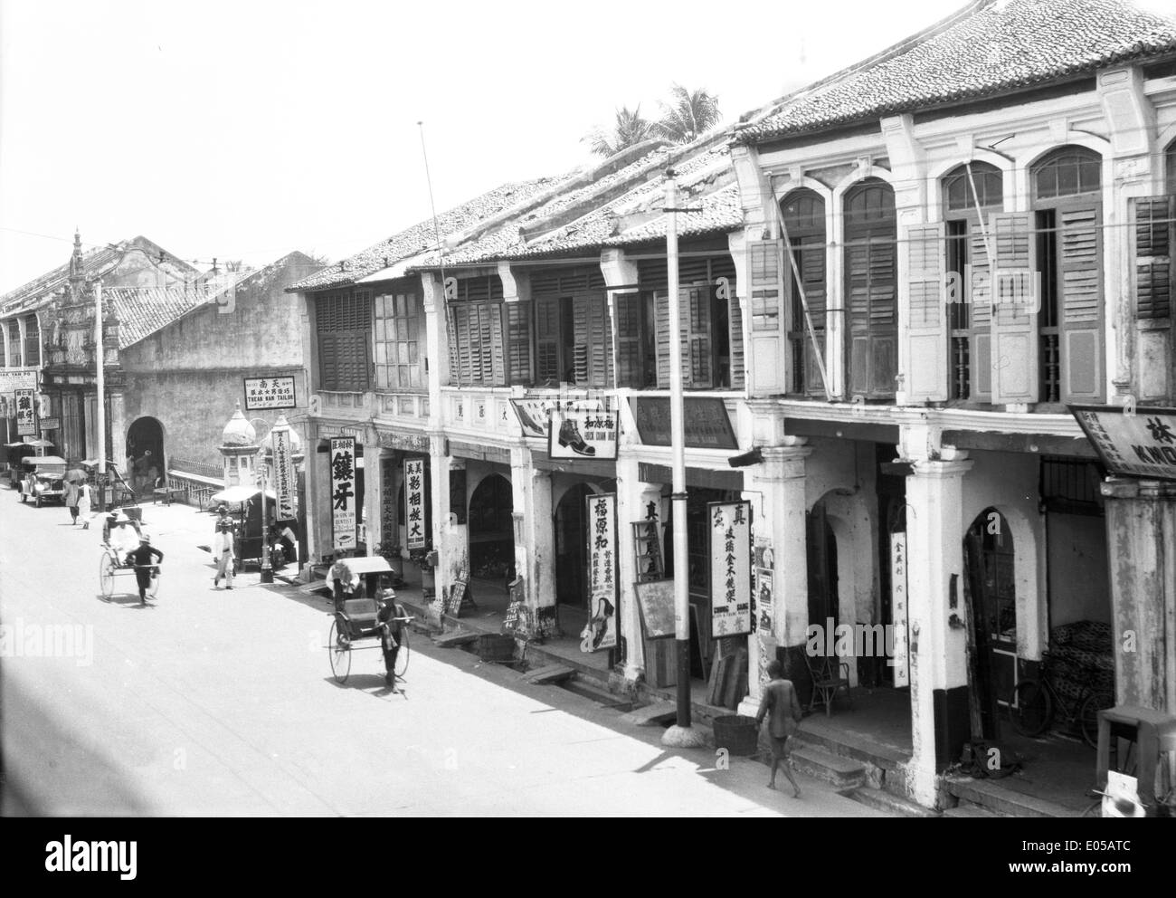 Street scene penang malaysia Black and White Stock Photos & Images Alamy