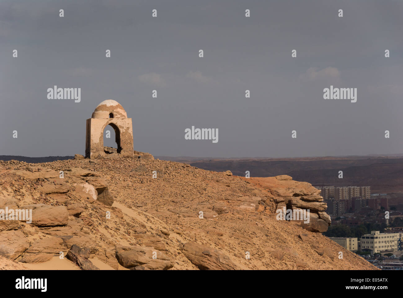 Qubbet el-Hawa (Dome of the Winds), West Bank, Aswan, Upper Egypt Stock Photo