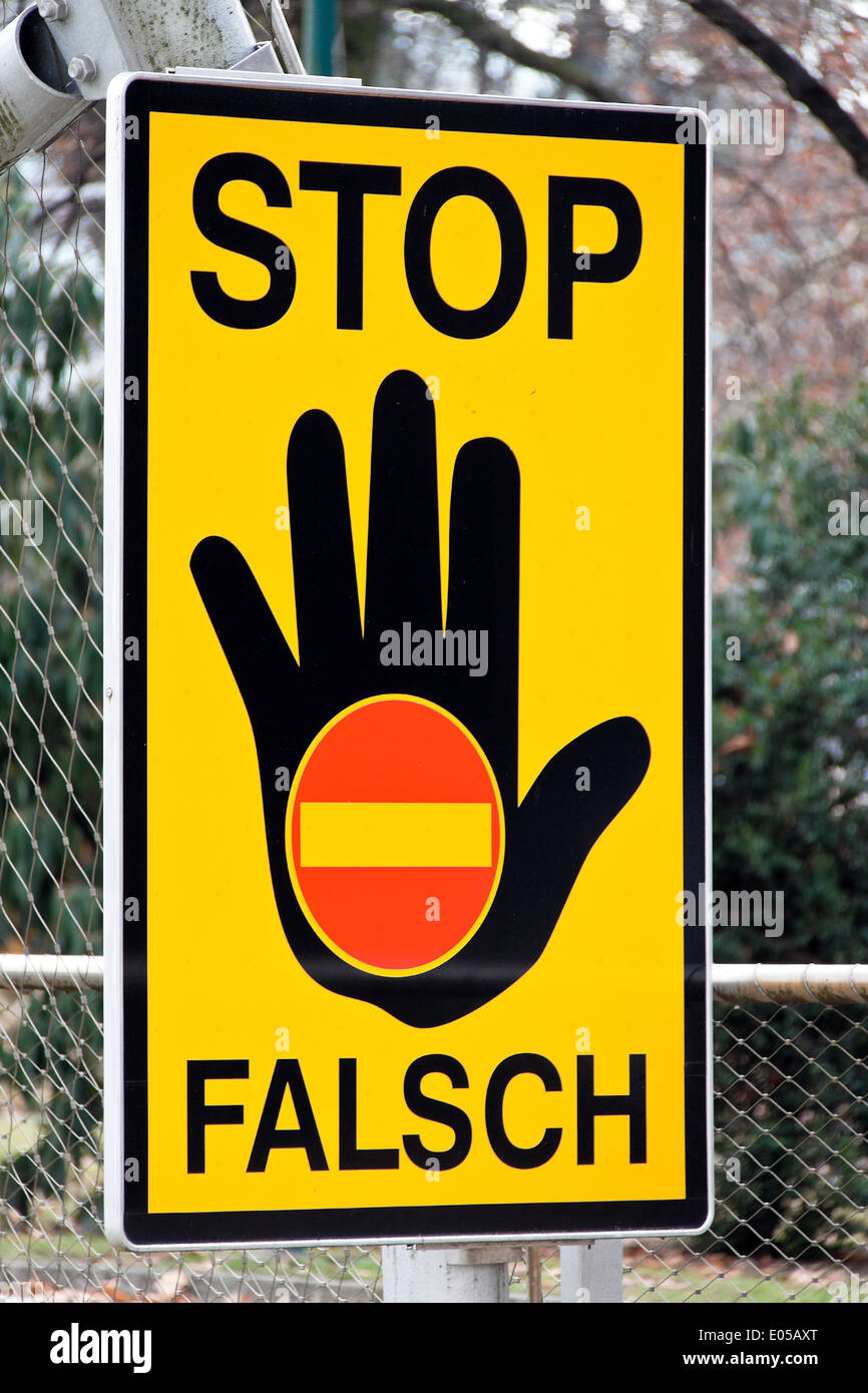 A stop sign for wrong-way drivers. Wrong-way driver Warn sign., Ein Stopschild fuer Geisterfahrer. Falschfahrer Warn Schild. Stock Photo
