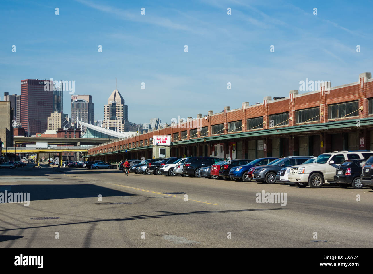 Produce sales platform. Strip District, Pittsburgh, Pennsylvania Stock