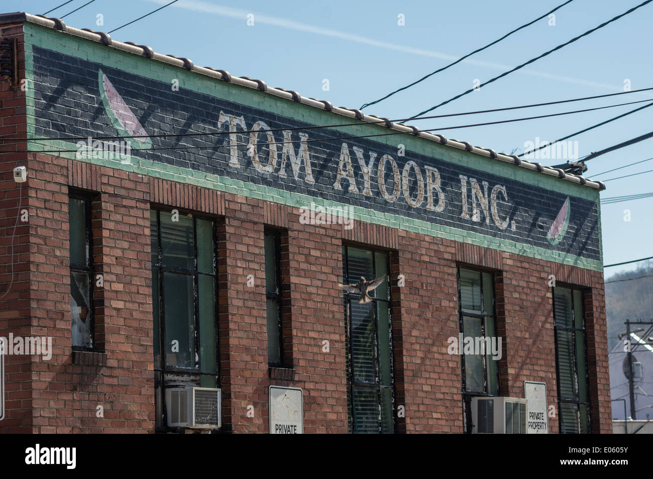 Tom ayoob inc building hires stock photography and images Alamy