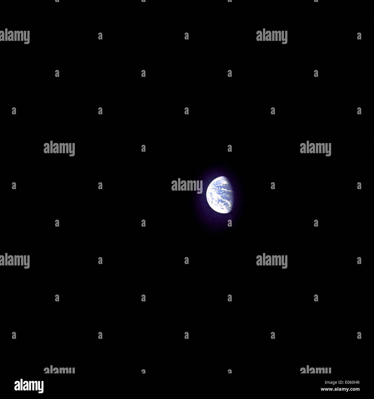 Apollo 8 astronauts captured this iconic image of Earth during their ...