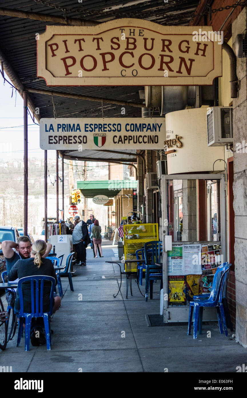 Vendor popcorn hires stock photography and images Alamy