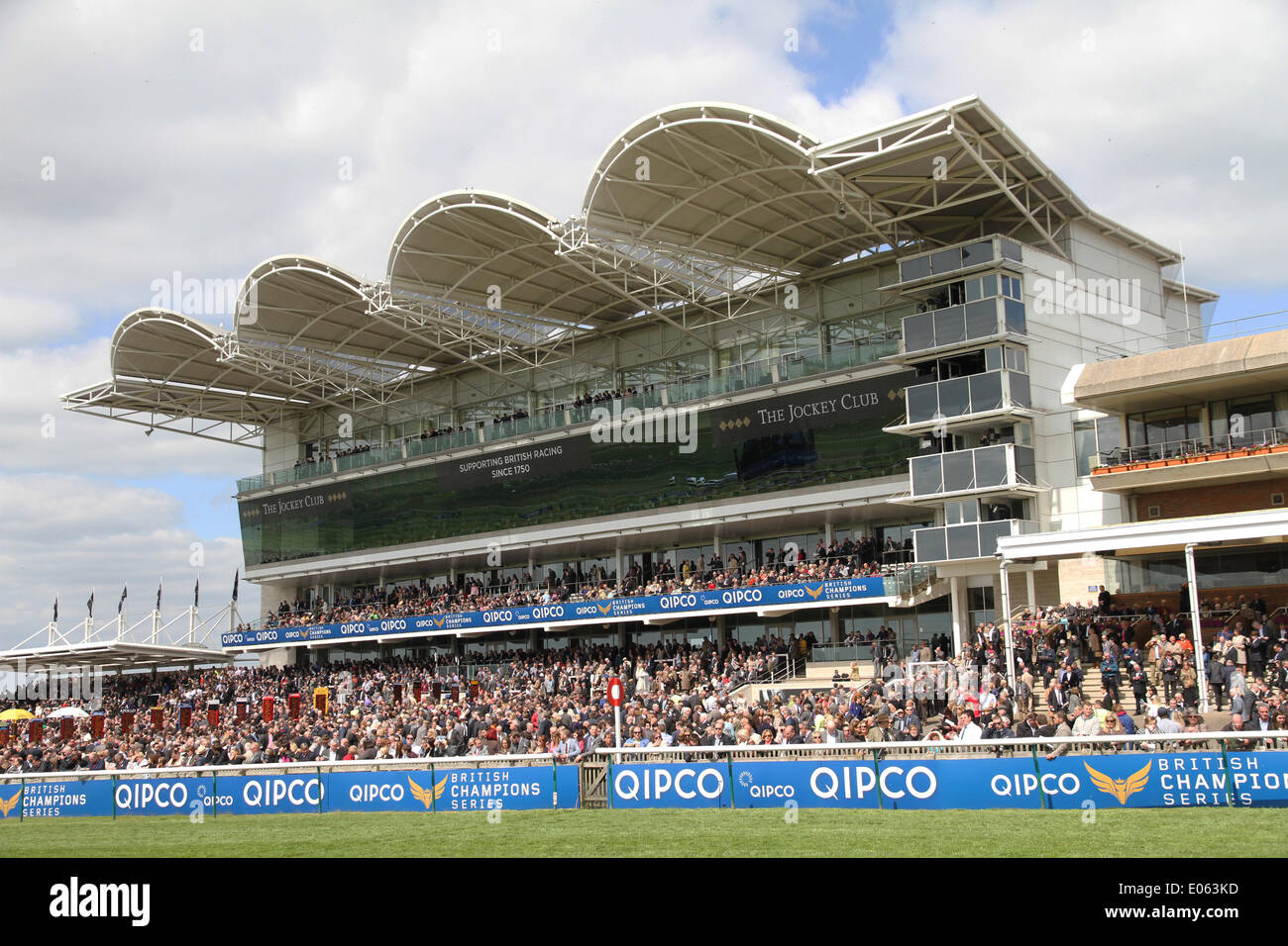 Newmarket racecourse 2000 hi-res stock photography and images - Alamy