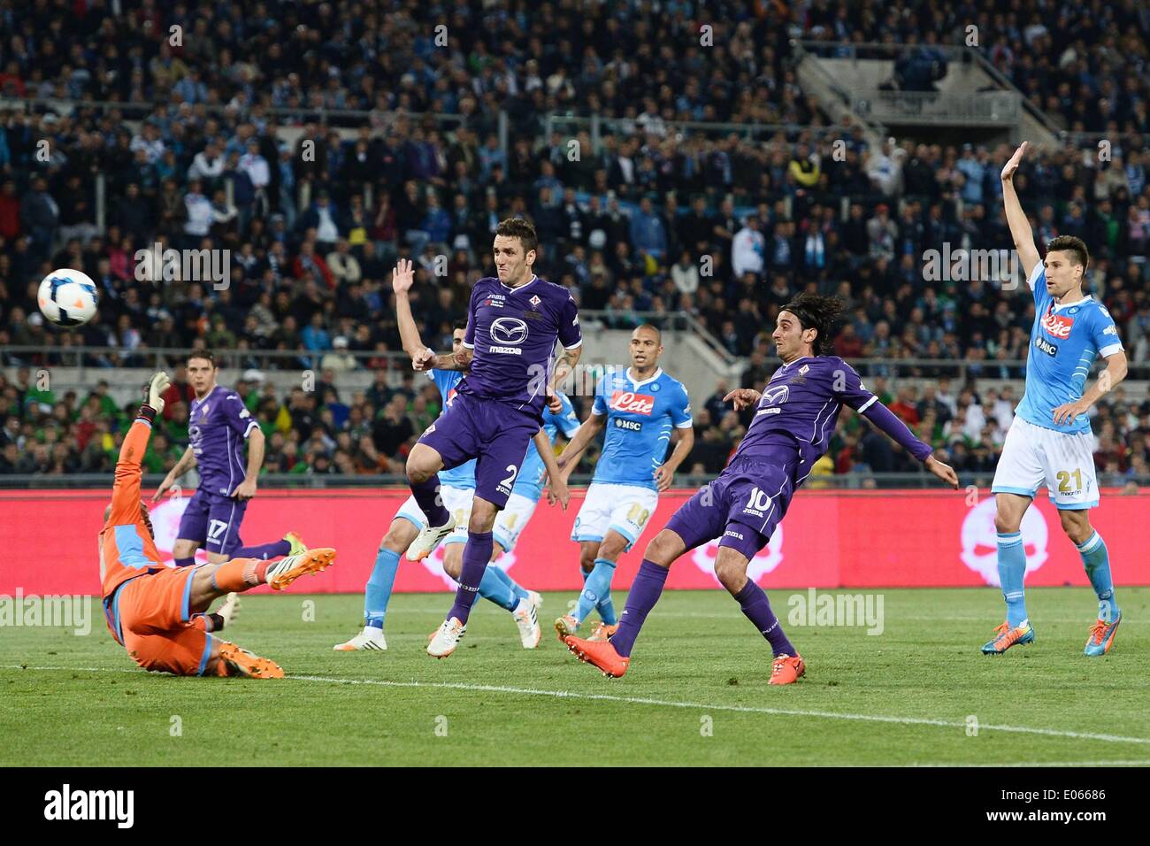 Stadio Olimpico, Rome, Italy. 03rd May, 2014. Coppa Italia cup final. Napoli versus Fiorentina. The Fiorentina goal from Alberto Aquilani is rules offside Credit:  Action Plus Sports/Alamy Live News Stock Photo