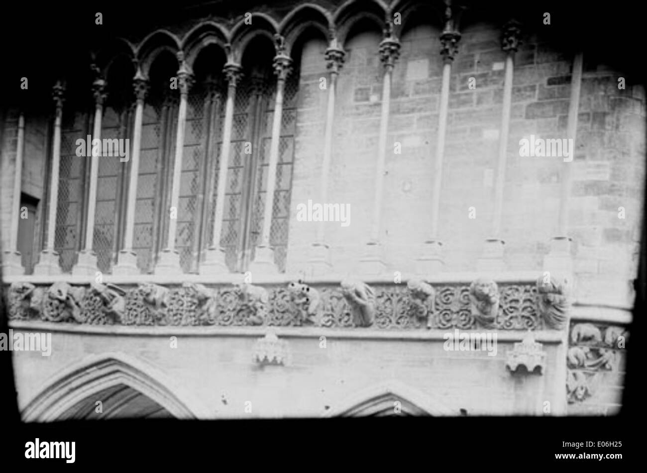 Notre-Dame, galerie, Dijon Stock Photo