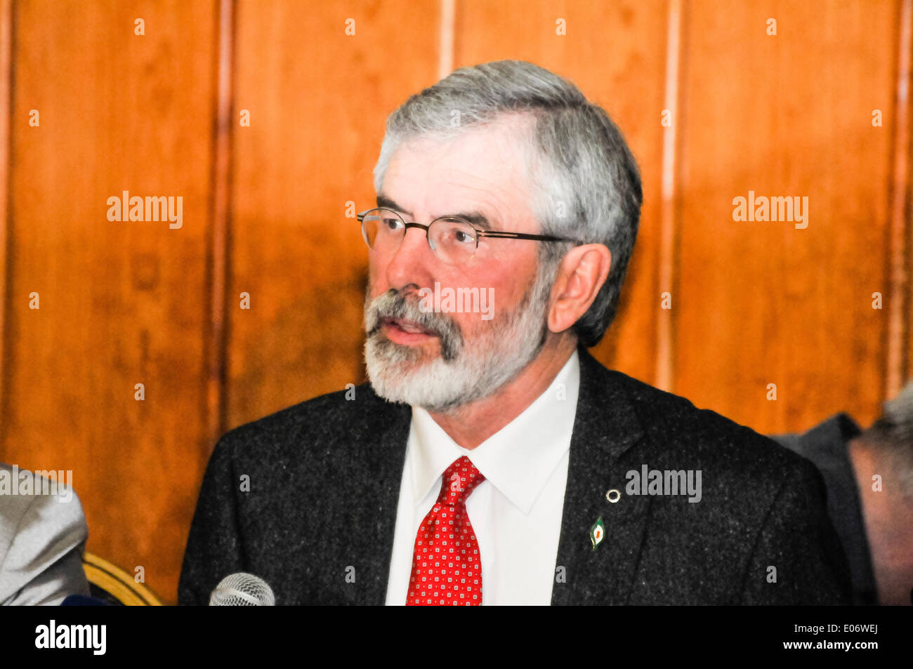 Belfast, Northern Ireland. 4 May 2014 - Gerry Adams holds a press conference, less than an hour after his release from PSNI questioning. Credit:  Stephen Barnes/Alamy Live News Stock Photo