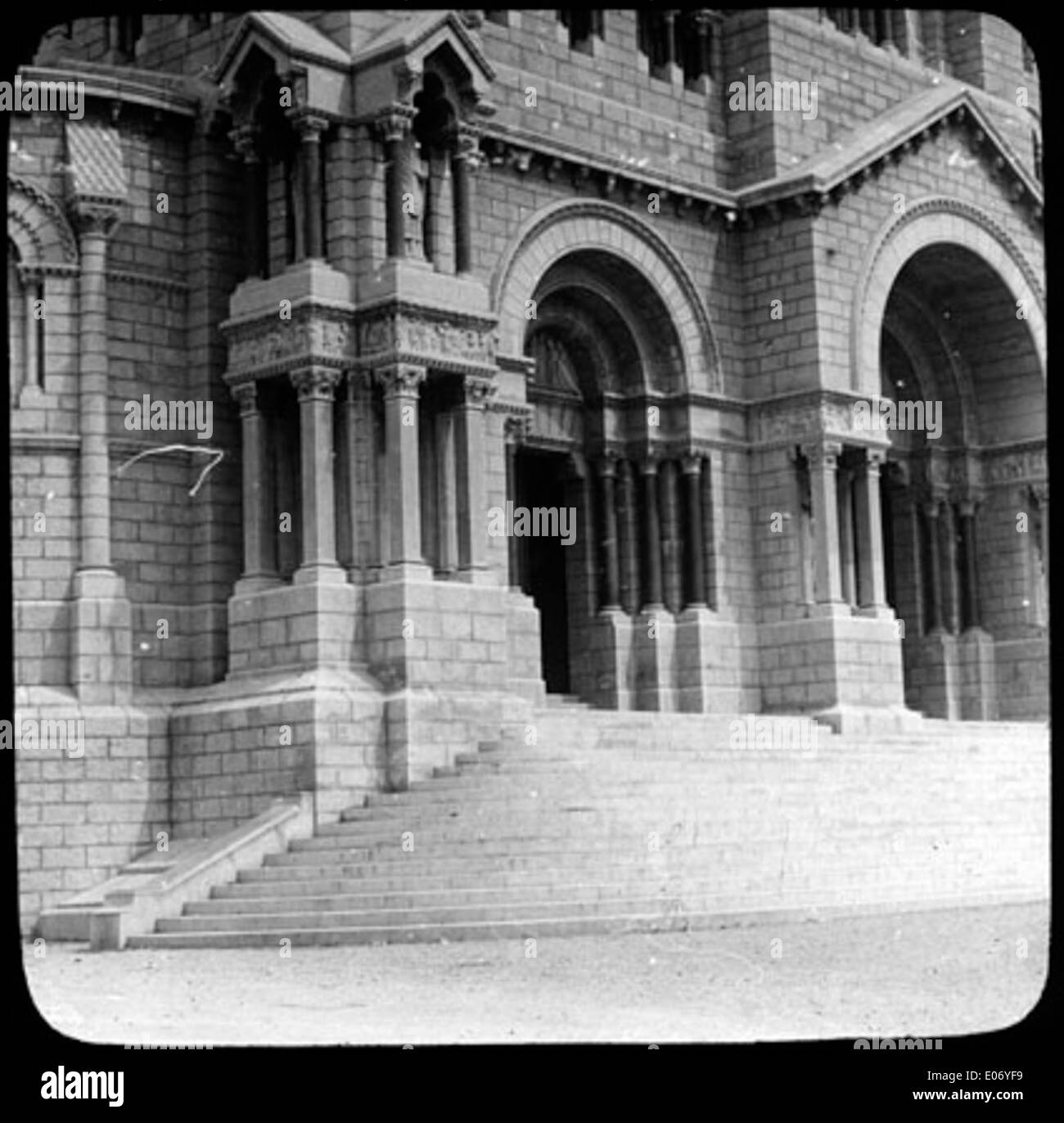 Parvis of notre dame Black and White Stock Photos & Images - Alamy