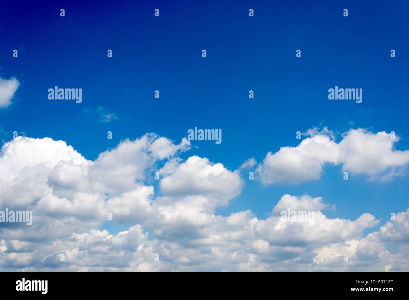 Vivid blue summer sky hi-res stock photography and images - Alamy