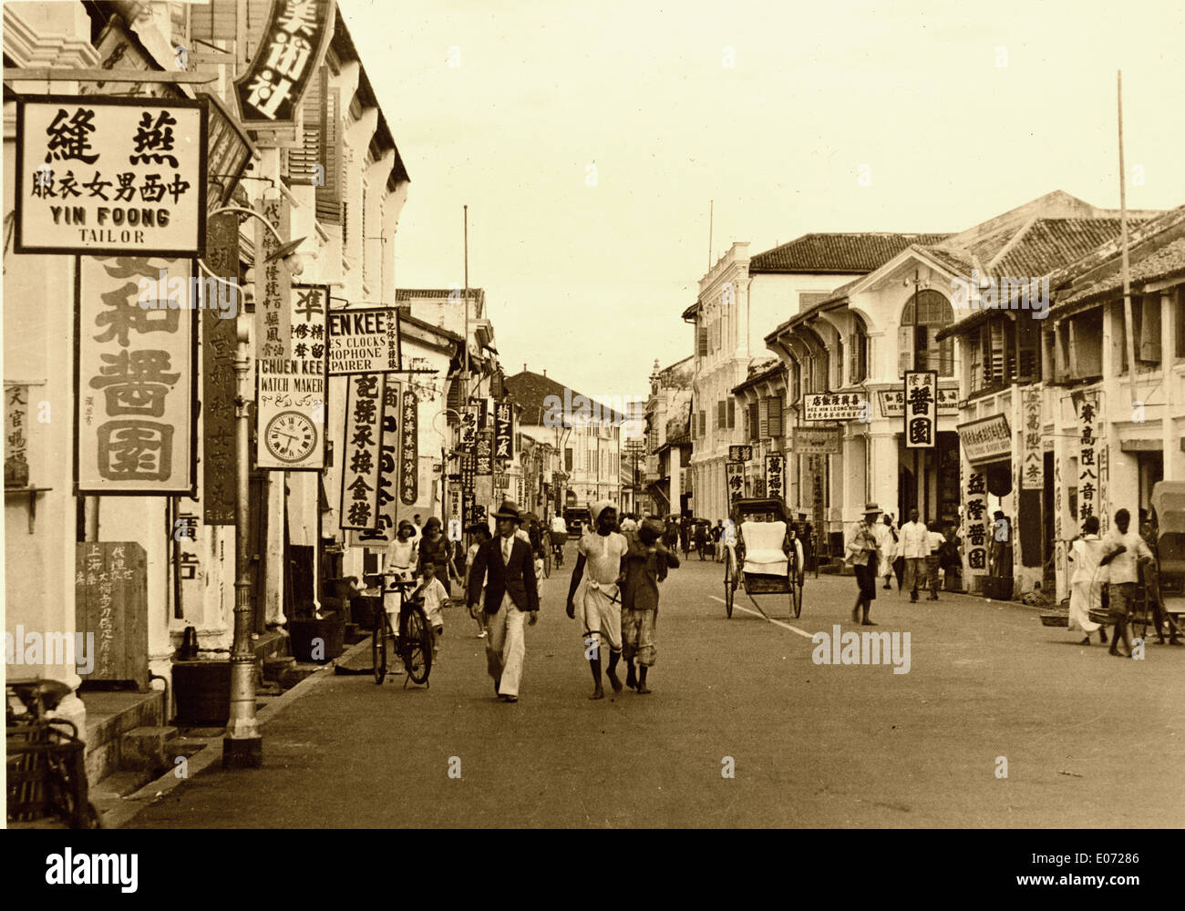 Details about   WW2 British Colonial Shop Car Street Scene Store Vintage Singapore Photo #26318 
