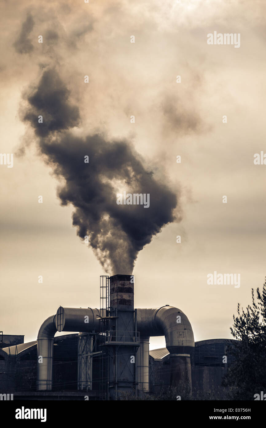 Toxic fumes hi-res stock photography and images - Alamy