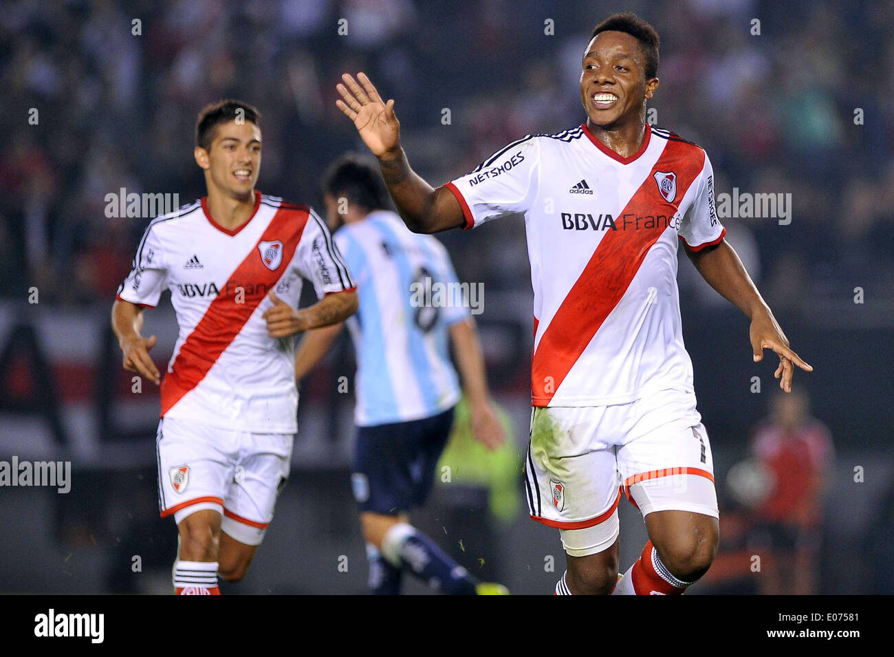 Buenos Aires, Argentina. 4th May, 2014. Carlos Carbonero (R) of River Plate celebrates during the match of the Final Tournament against Racing Club in the Monumental Stadium in Buenos Aires, capital of Argentina, on May 4, 2014. © Victor Carreira/TELAM/Xinhua/Alamy Live News Stock Photo