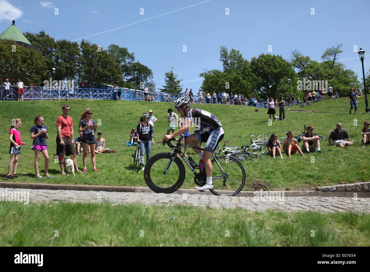 Richmond, Virginia, USA. 4th May, 2014. Riders pass along the steep