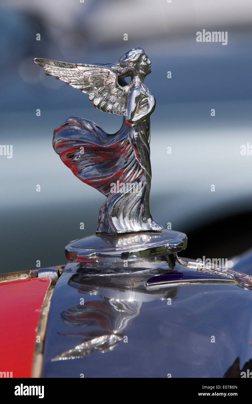 Rolls Royce flying Lady hood ornament Stock Photo - Alamy