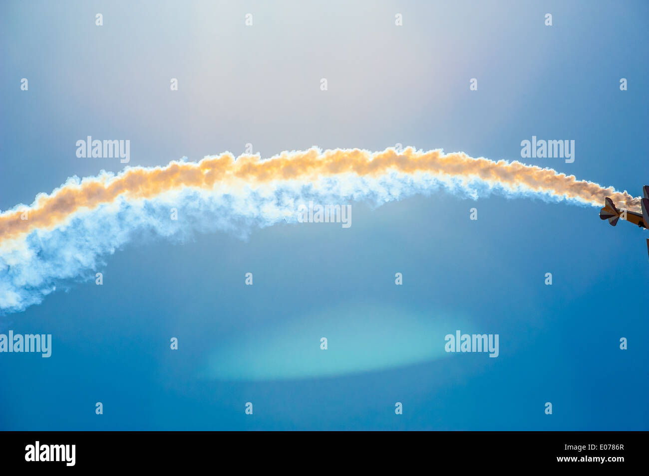 Inverted biplane hi-res stock photography and images - Alamy