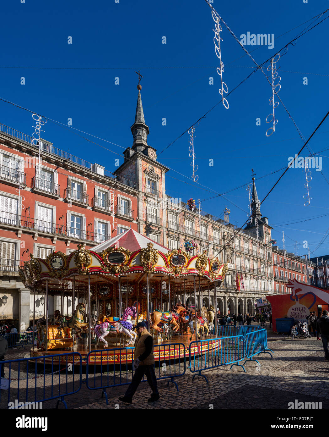 Plaza mayor madrid christmas hi-res stock photography and images - Alamy