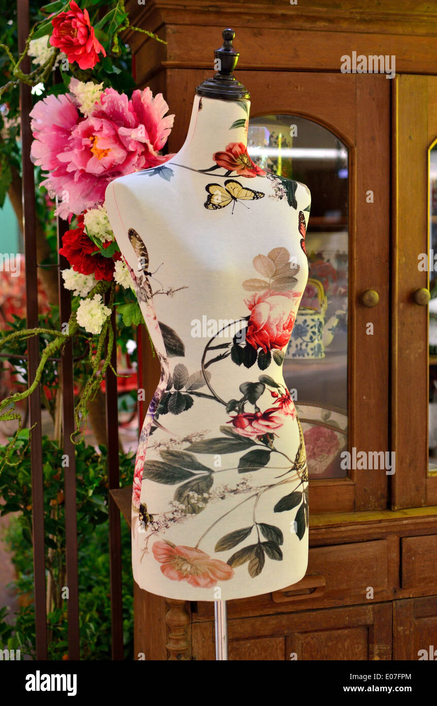 Mannequin in Chinese warehouse Stock Photo Alamy