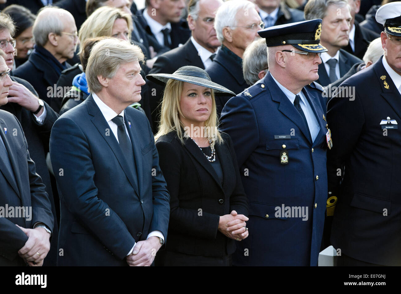 Amsterdam, Netherlands. 4Th May, 2014. 4-5-2014 Amsterdam - Queen Maxima  And King Willem-Alexander At The Wearth Laying Ceremony (Dodenherdenking)  At The Wwii Memorial At The Monument Op De Dam In Amsterdam. Koning