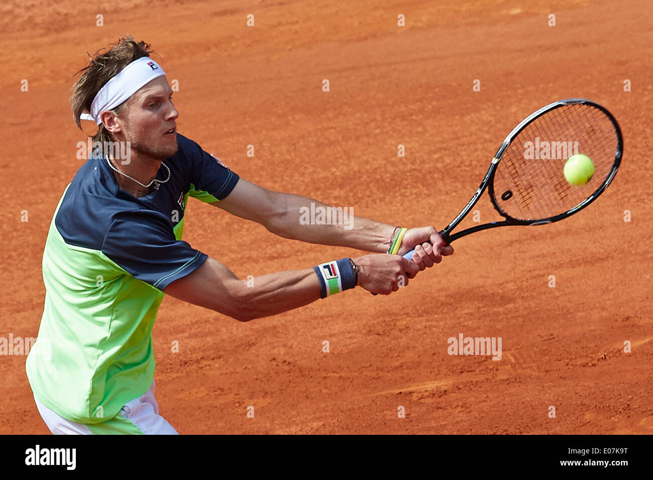Madrid, Spain. 05th May, 2014. Andreas Seppi of Italy plays a double handed backhand during the game with Fernando Verdasco of Spain on day 2 of the Madrid Open from La Caja Magica. Credit:  Action Plus Sports/Alamy Live News Stock Photo