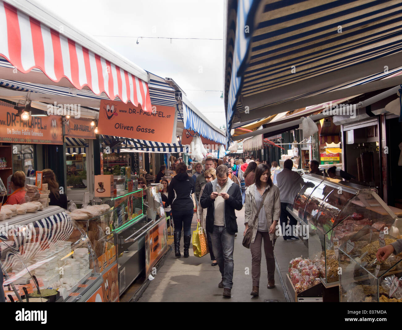 Naschmarkt, extensive outdoors market in Vienna Austria, fresh foods and  farm produce in numerous stalls Stock Photo