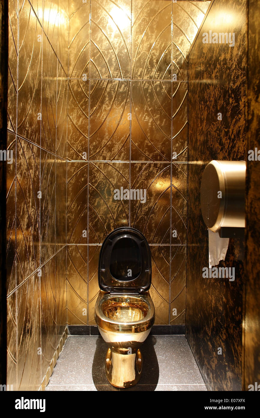 Golden toilet hi-res stock photography and images - Alamy