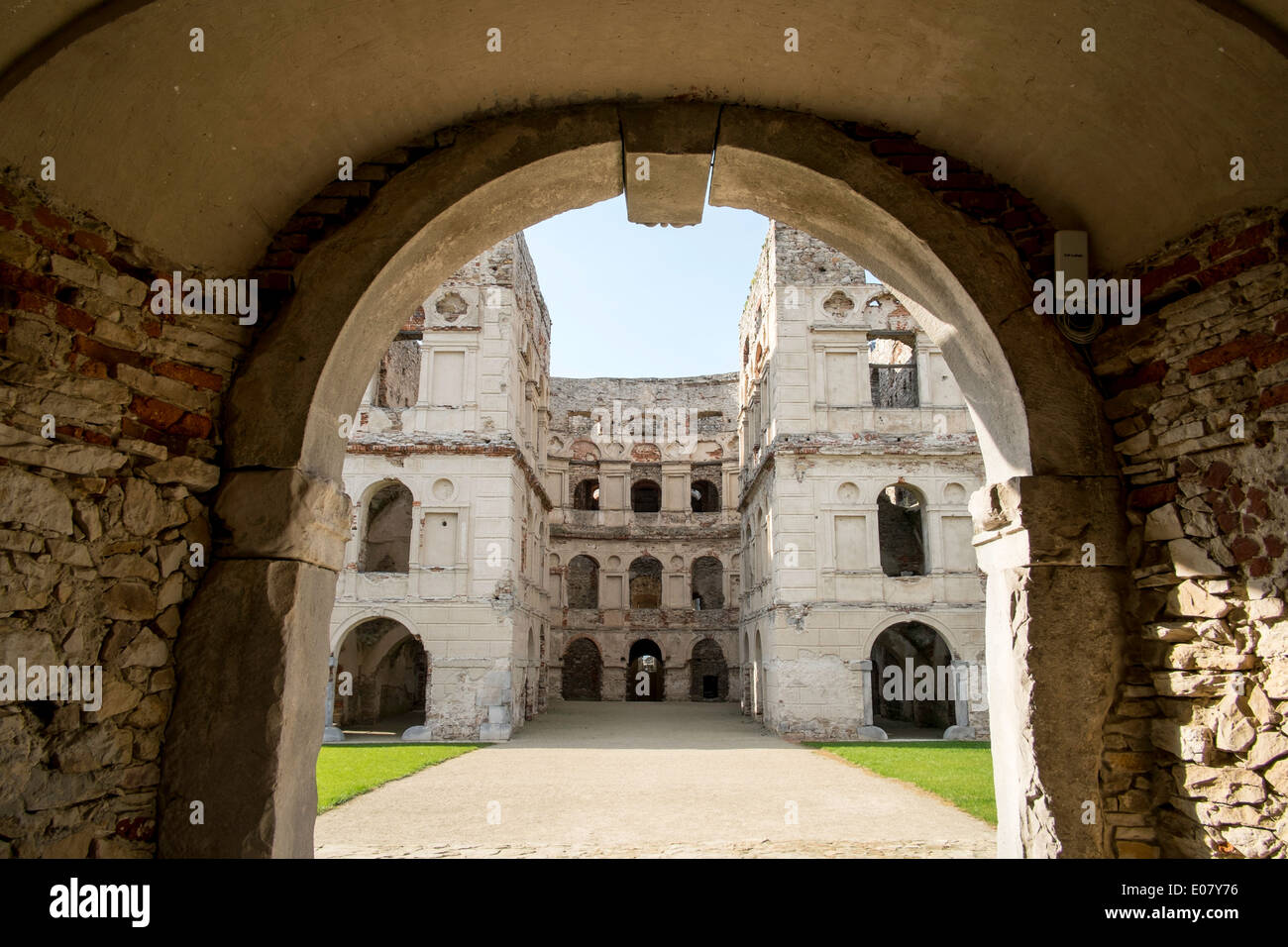 Krzyztopor Castle Ujazd Swietokrzyskie Poland Stock Photo - Alamy