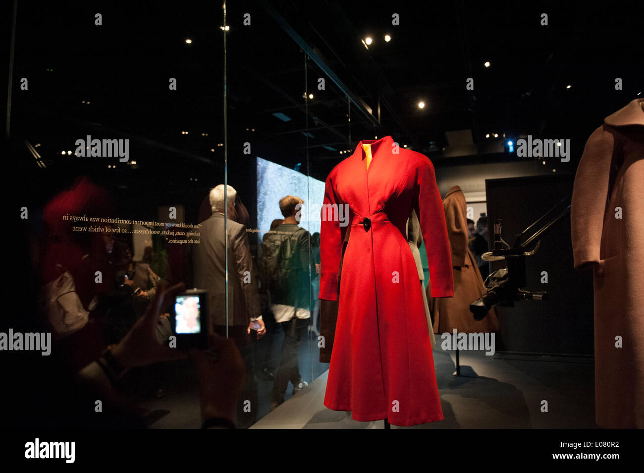 New York, USA. 5th May 2014. A show of the work of Charles James (1906-1978) opened the new Anna Wintour Costume Center at the Metropolitan Museum of Art in New York City. James was born in London, where he began his career as a designer. Then he moved to Paris, before moving to New York City. The Metropolitan Museum of Art has the most definitive body of James' work in the world. James is considered one of the greatest designers to have worked in the tradition of haute couture in America. Credit:  Terese Loeb Kreuzer/Alamy Live News Stock Photo