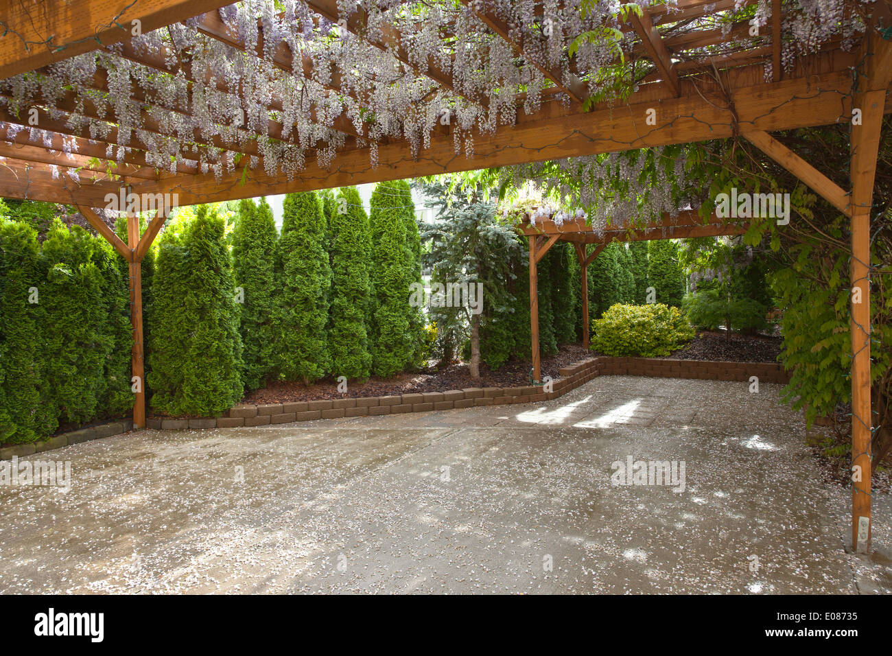 Outdoor gazebo of flowers and plants Oregon Stock Photo Alamy
