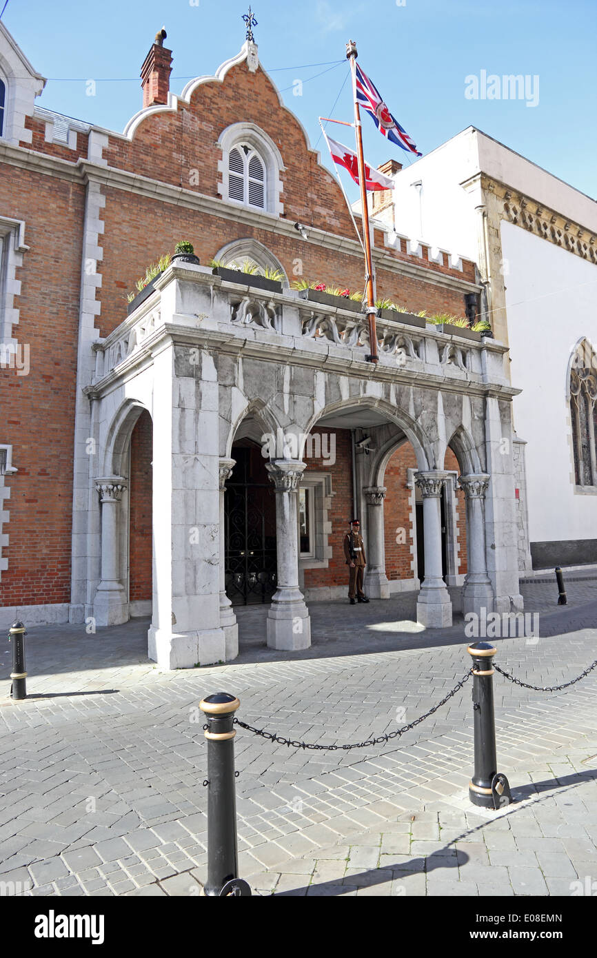 Governors residence, with British soldier on guard duty, Gibraltar Stock Photo