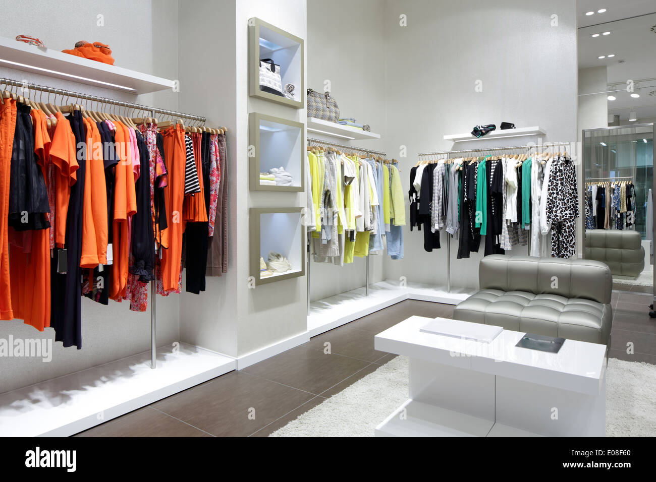 luxury and fashionable brand new interior of cloth store Stock Photo - Alamy