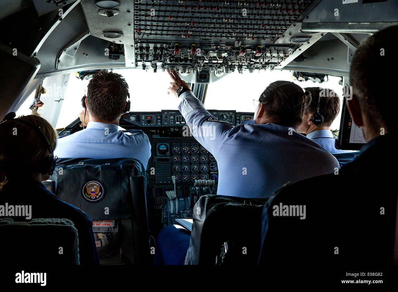 Air force one cockpit hi-res stock photography and images - Alamy