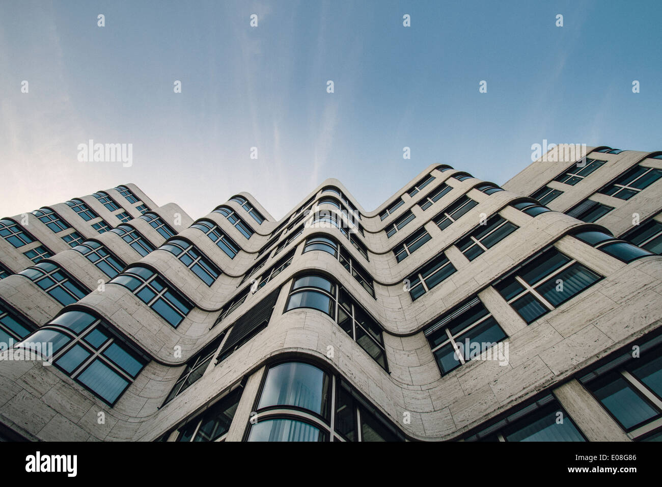 Facade of Shell-Haus by Architect Emil Fahrenkamp. Listed building ...