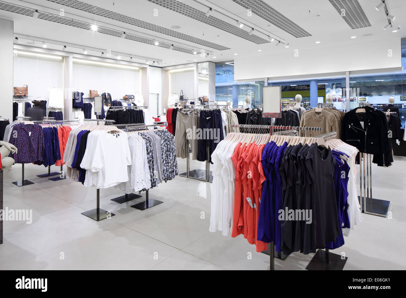 luxury and fashionable brand new interior of cloth store Stock Photo - Alamy