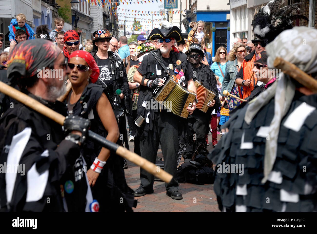 Gong Scourers manic Morris performing at the Sweeps Festival, Rochester, Kent, 5th May 2014. Stock Photo