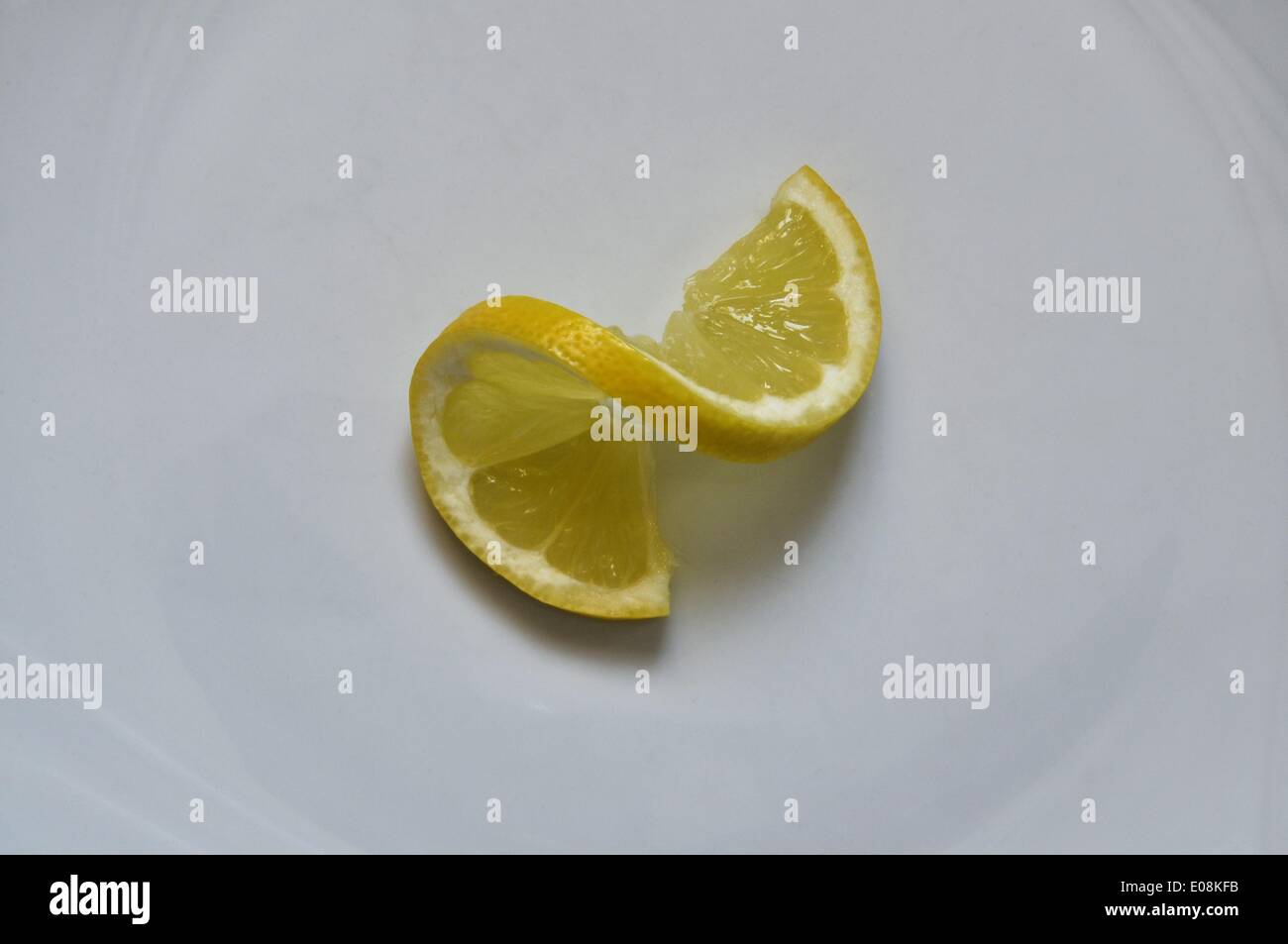 Illustration - A slice of lemon in Germany, 13 January 2013. Photo: Berliner Verlag/Steinach - NO WIRE SERVICE Stock Photo