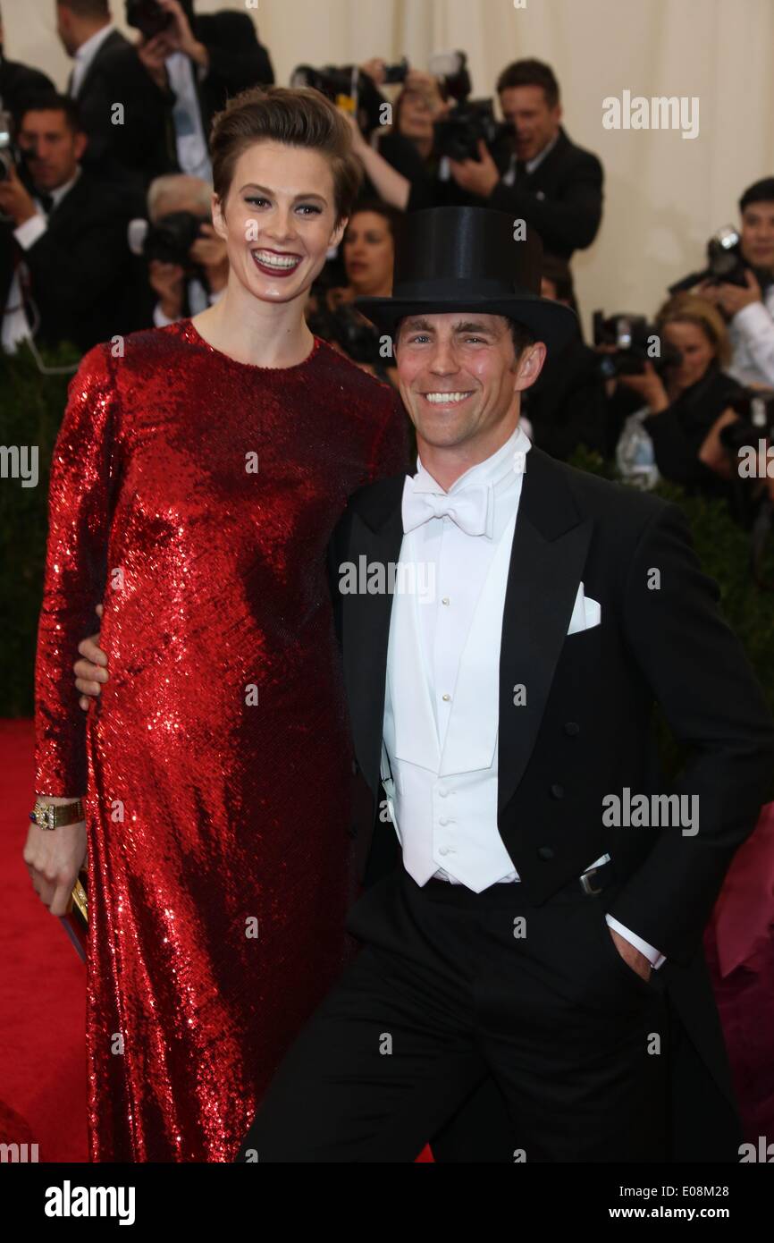 New York, USA, 05th May, 2014. Elettra Rossellini Wiedemann and James Marshall attend the 'Charles James: Beyond Fashion' Costume Institute Gala at Metropolitan Museum of Art in New York, USA, on 05 May 2014. © dpa picture alliance/Alamy Live News Stock Photo