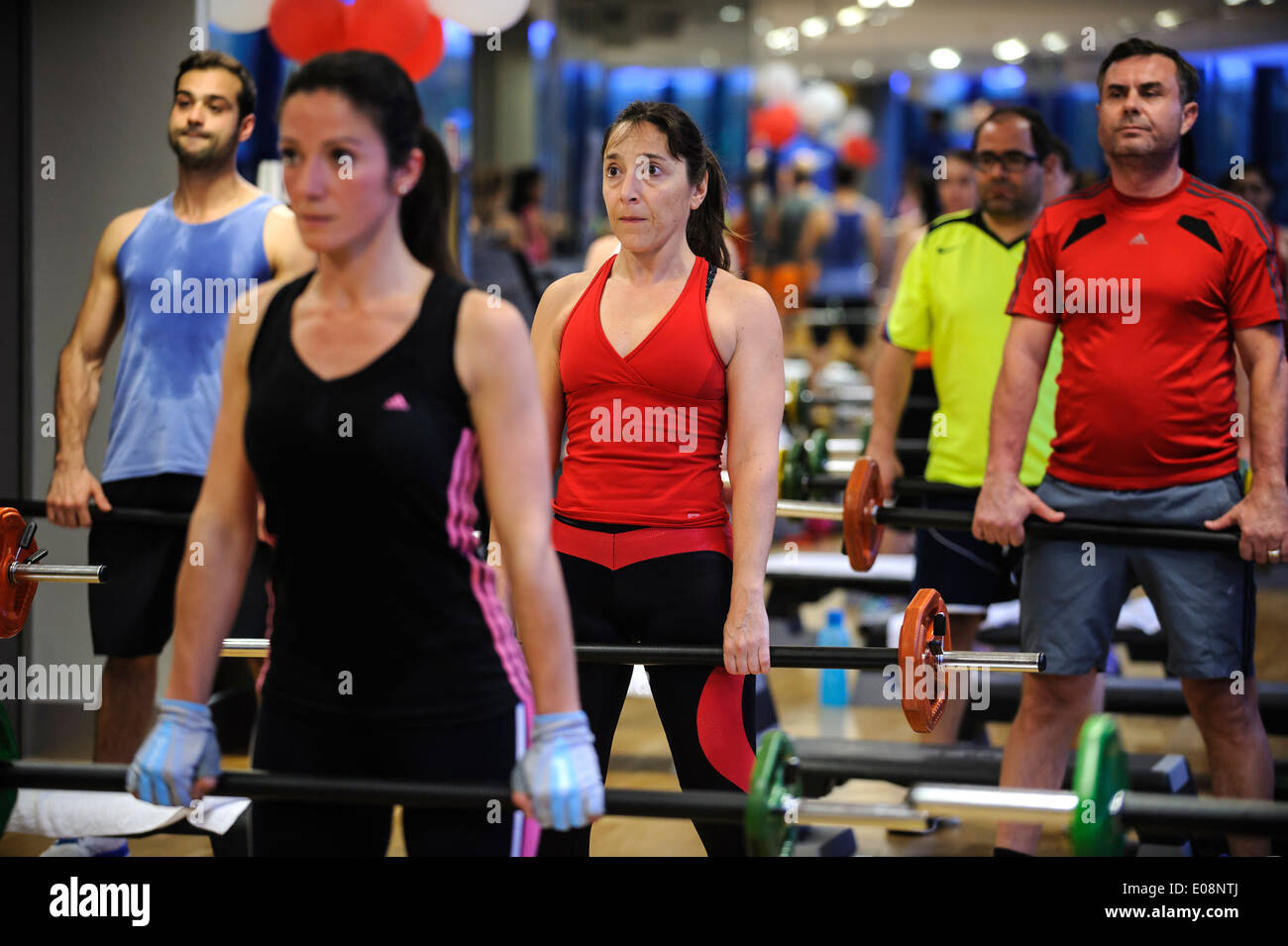 Body Pump fitness class at the gym Stock Photo Alamy