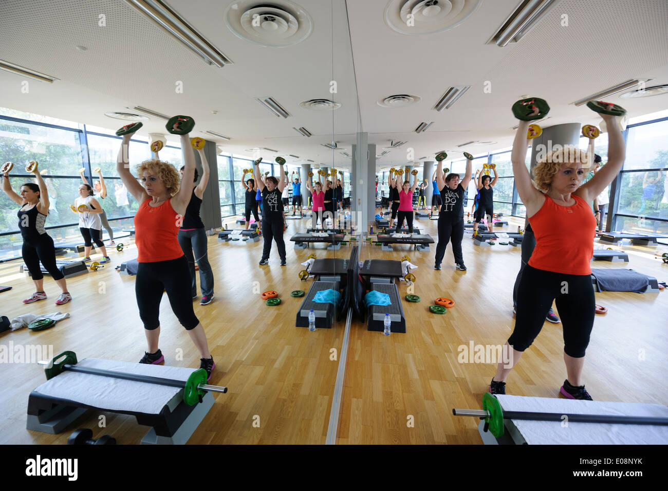 Body Pump fitness class at the gym Stock Photo