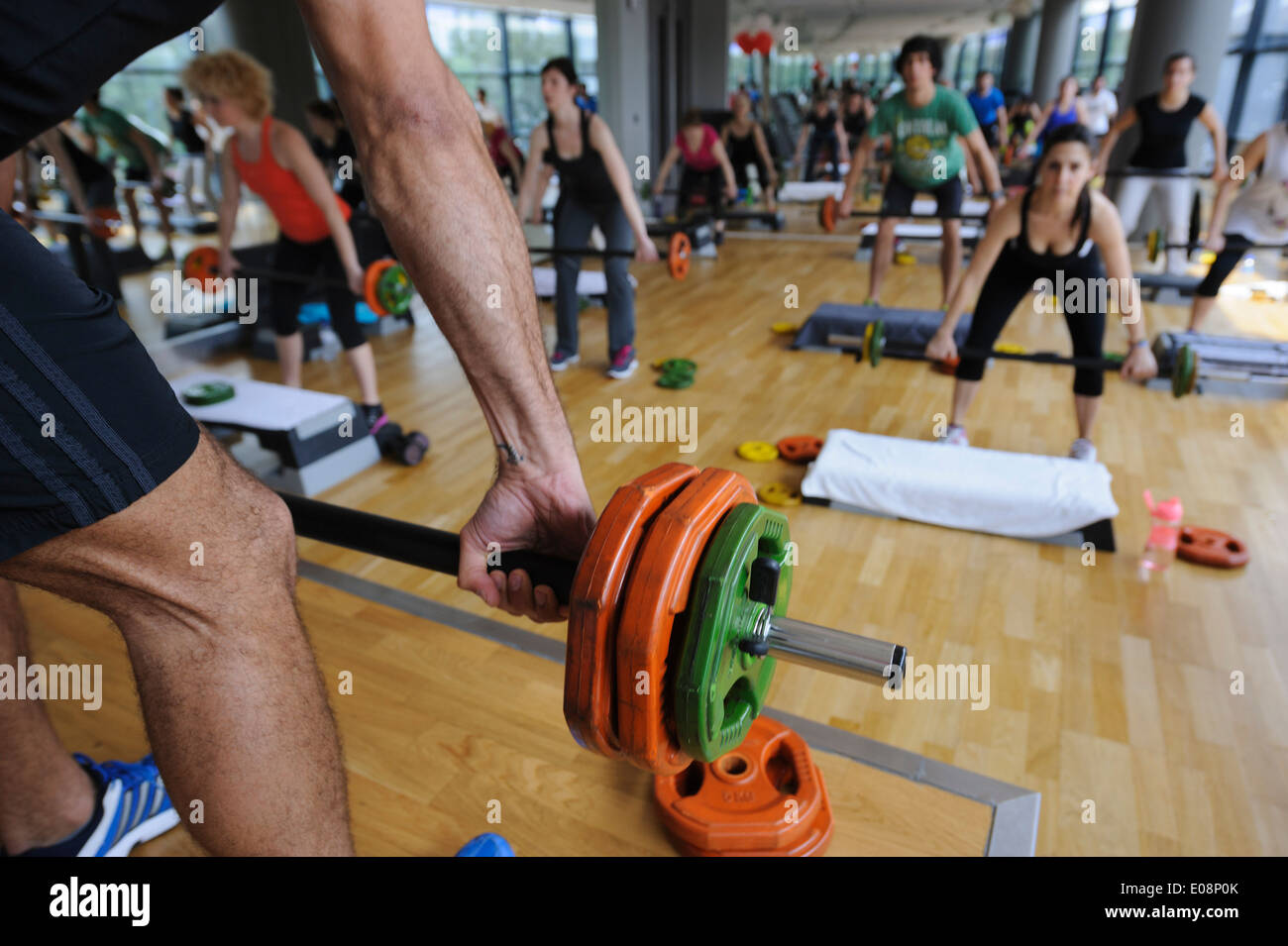 Body pump class hi-res stock photography and images - Alamy