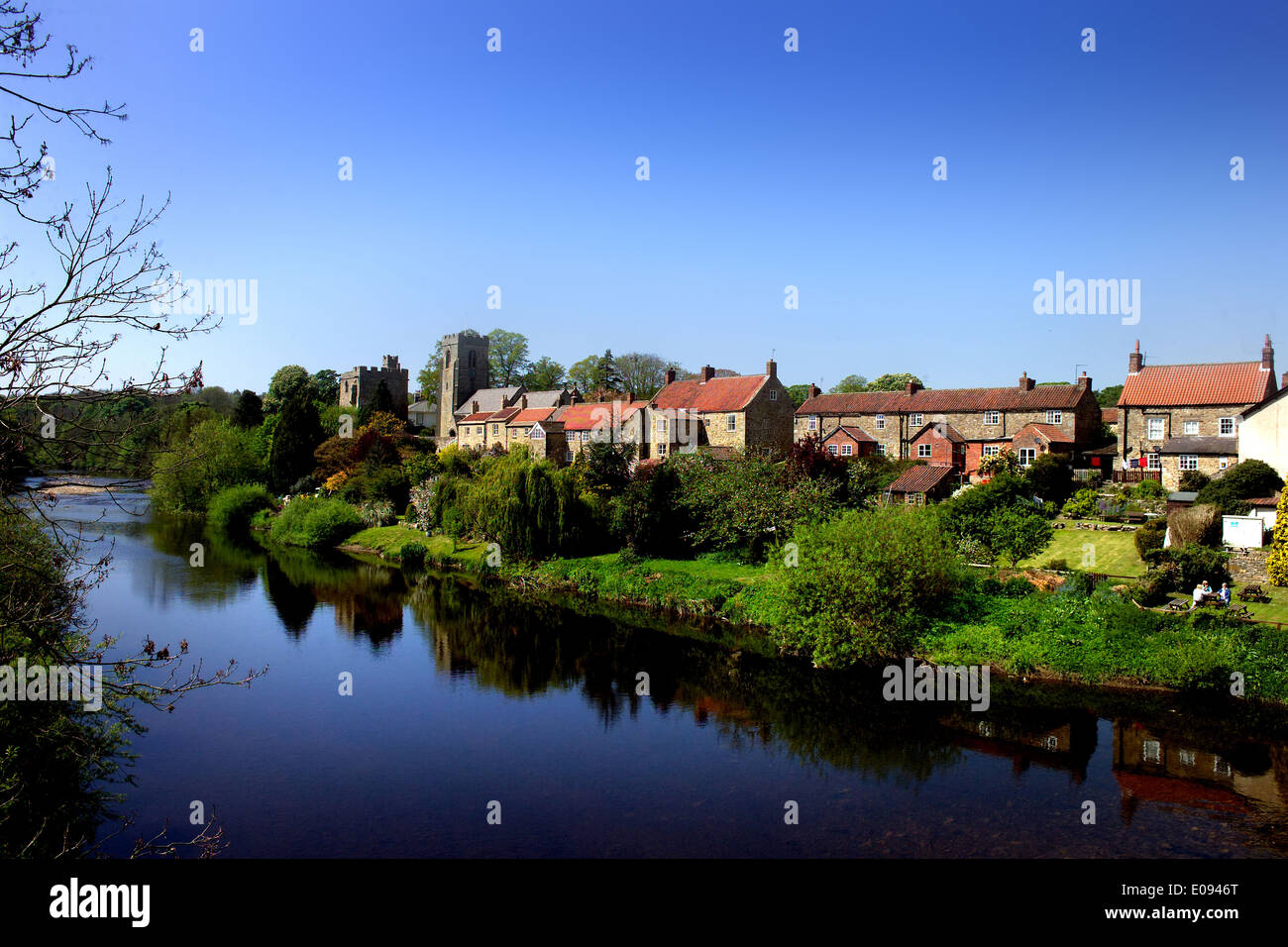 The River Ure at West Tanfield, North Yorkshire Stock Photo Alamy